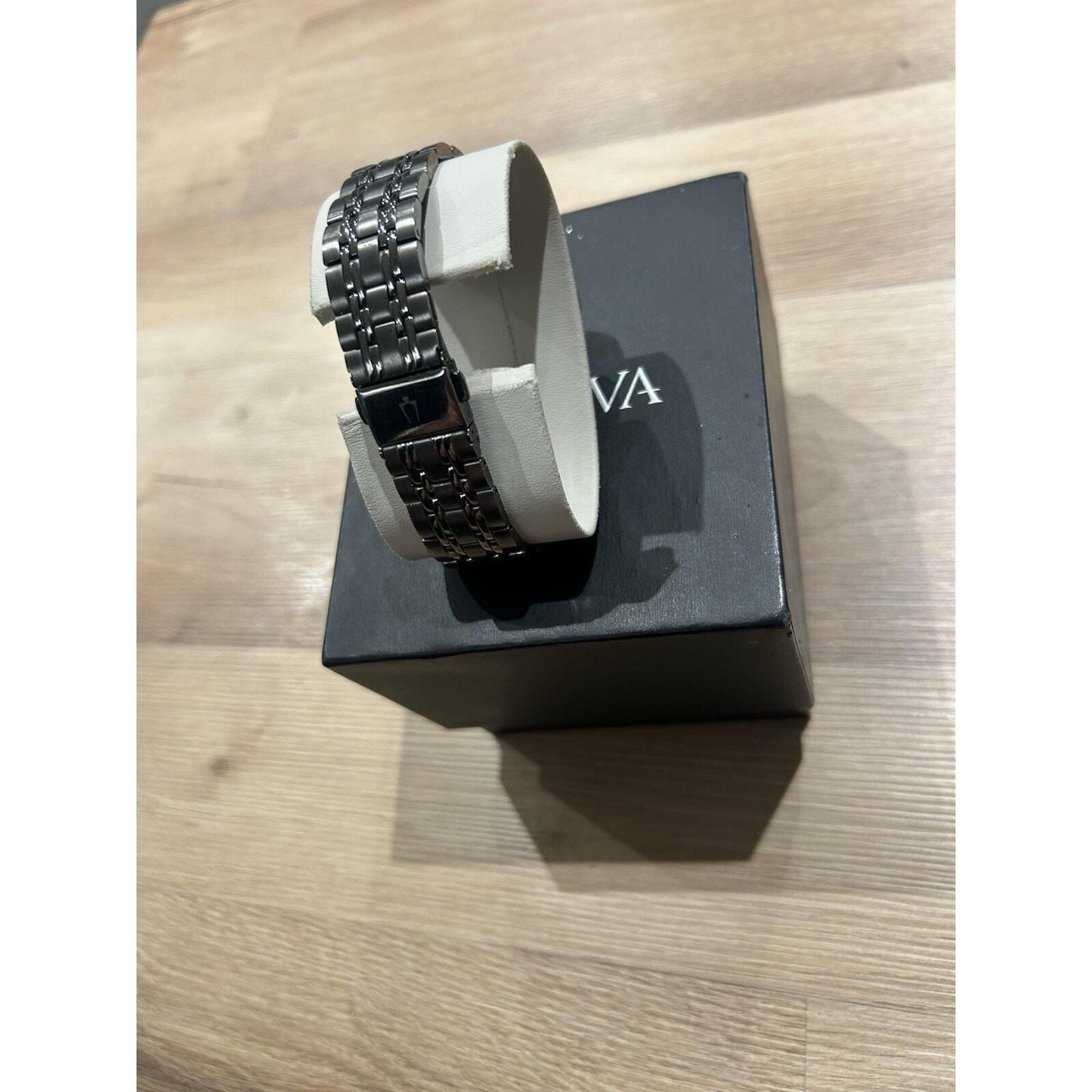 Bulova Men's Quartz watch stainless steel 98A217