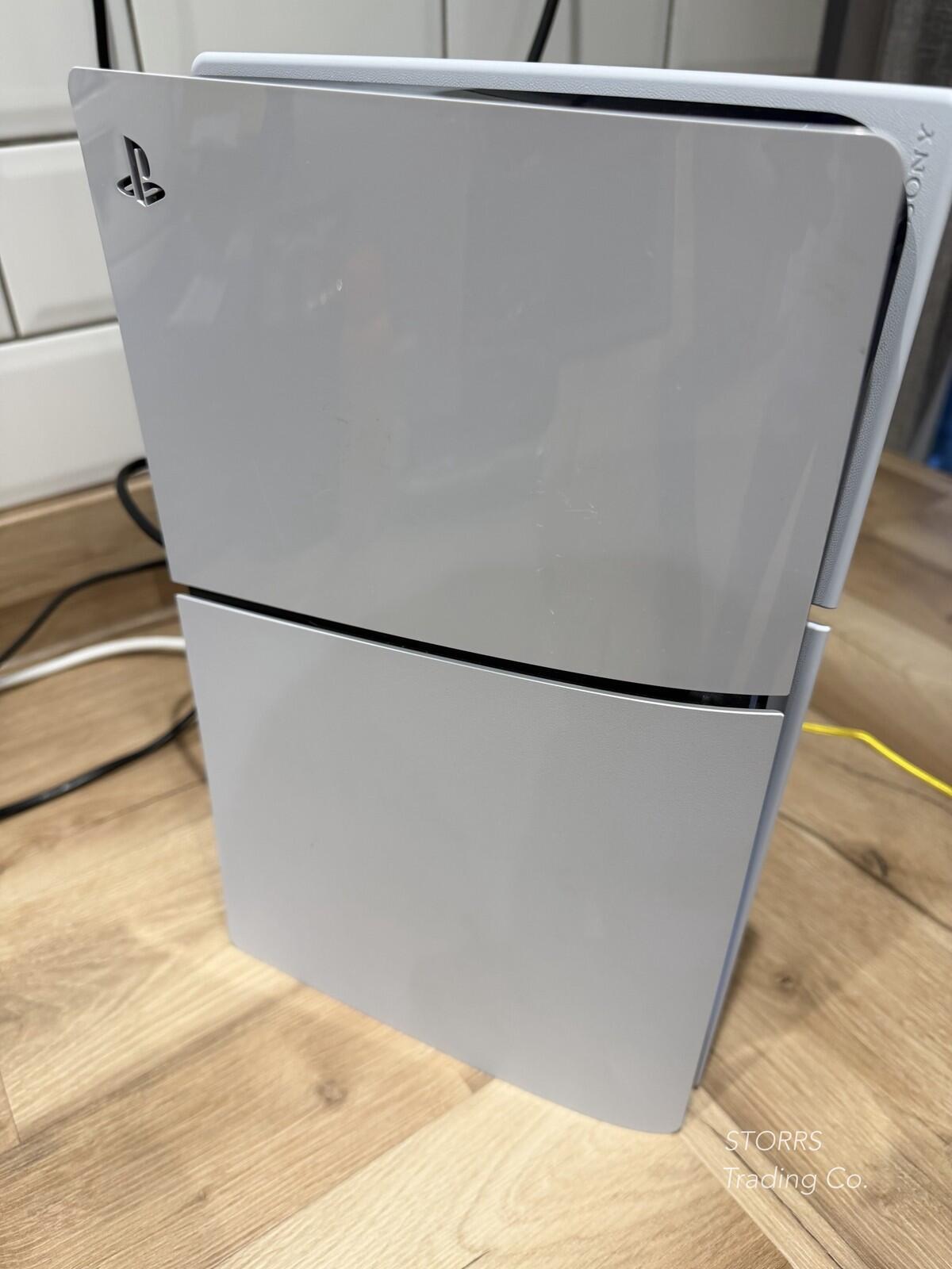 Ps5 slim digital, 1tb, 1 controller, all wires