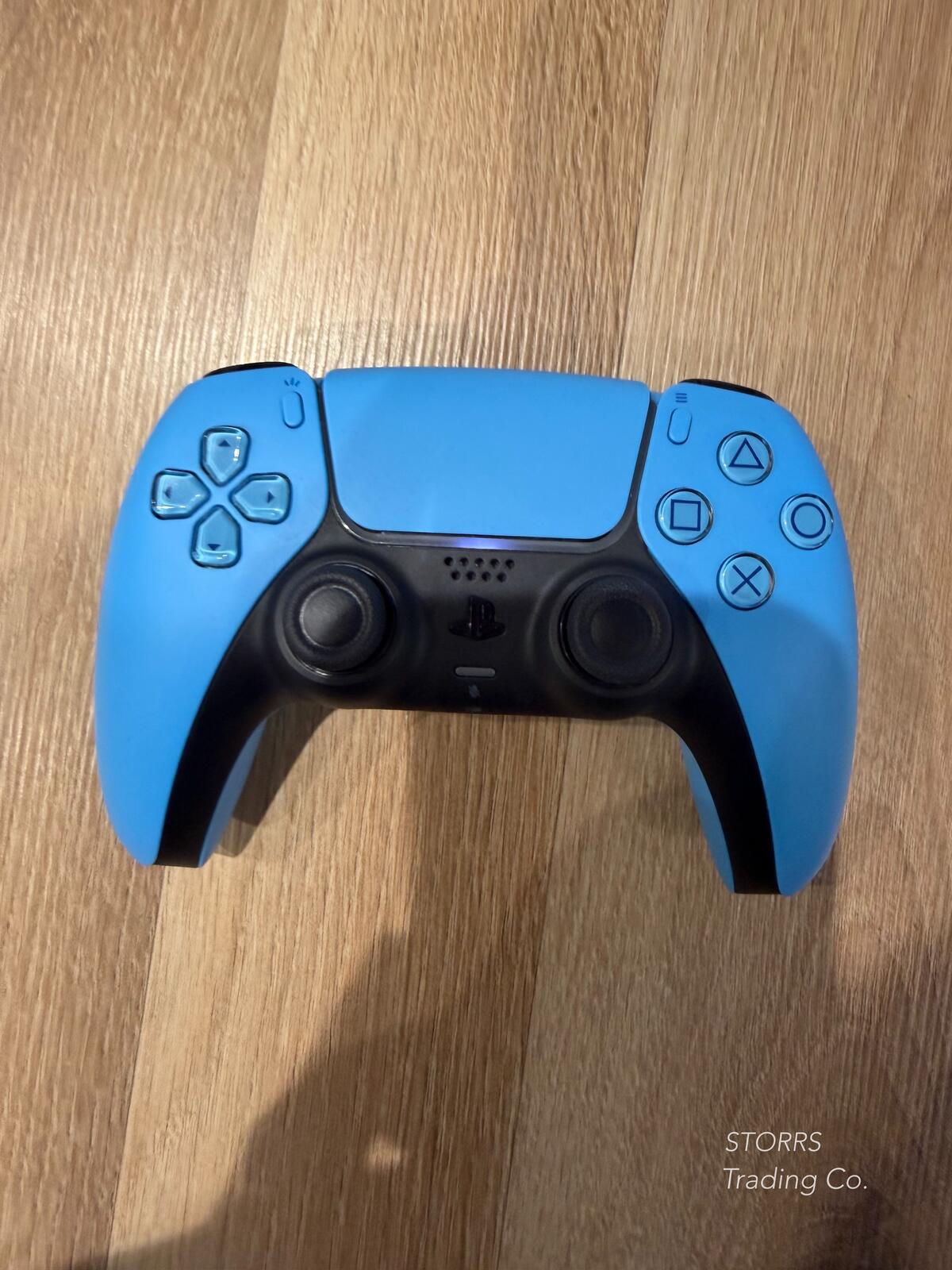 Ps5 slim digital, 1tb, black plates, 1 dualsense controller